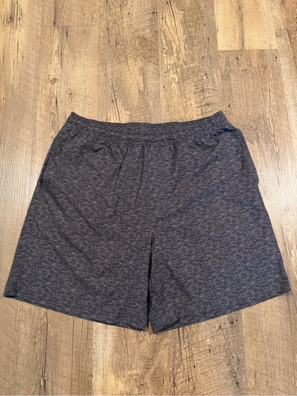 chubbies Men's Heathered Charcoal Athletic Shorts AS IS